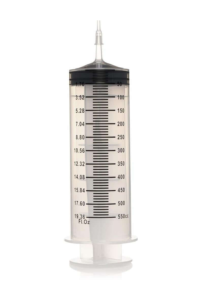 CleanStream Enema Syringe with Tube 550 ml, large-capacity syringe for precise liquid measurement.