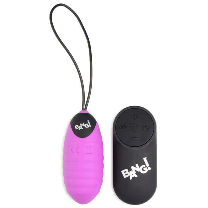 Bang 28x Ribbed Silicone Egg Vibrator Purple with remote control for powerful stimulation.