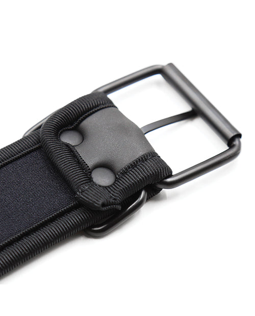 Close-up of the buckle detail on the Plesur Neoprene Puppy Collar Black, showcasing sleek design and durable hardware.