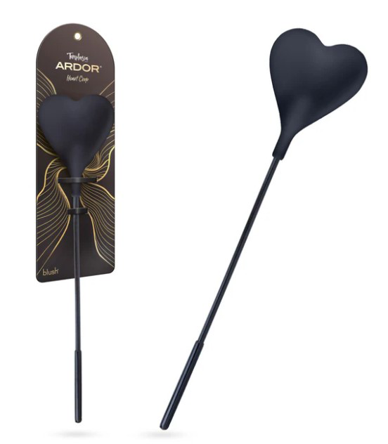 Temptasia Ardor Heart Crop Black showcased against elegant packaging, featuring a heart-shaped silicone tip.