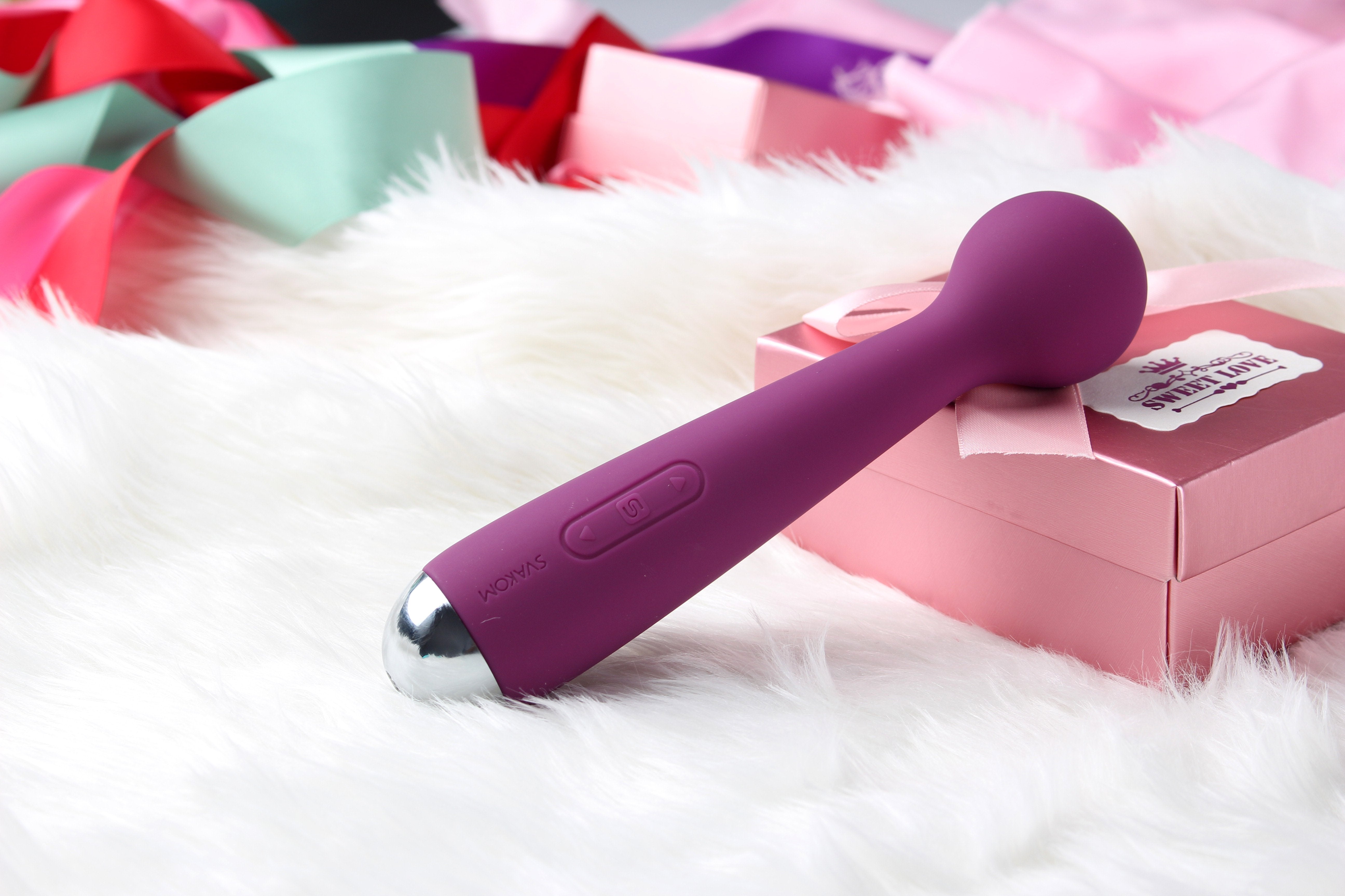 SVAKOM Mini Ema Powerful Vibrating Wand Violet